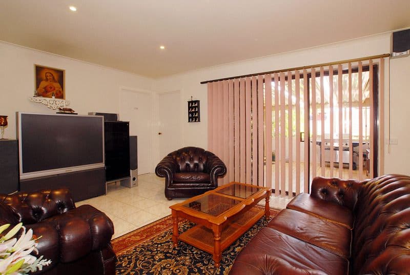 3 Georgette Crescent, ENDEAVOUR HILLS VIC 3802, Endeavour Hills - Thumbnail 4