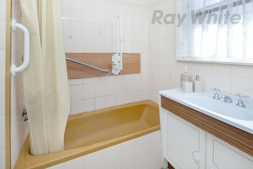 4 Callow Street, Golden Point VIC 3350, Golden Point - Thumbnail 6