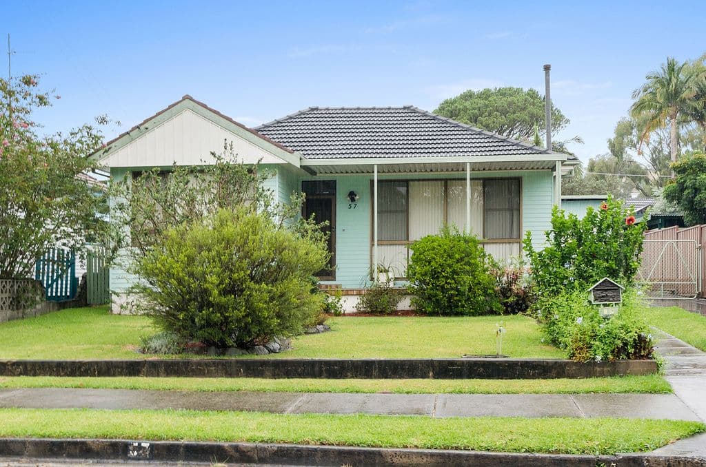 57 Parkside Drive, Dapto - Image 1