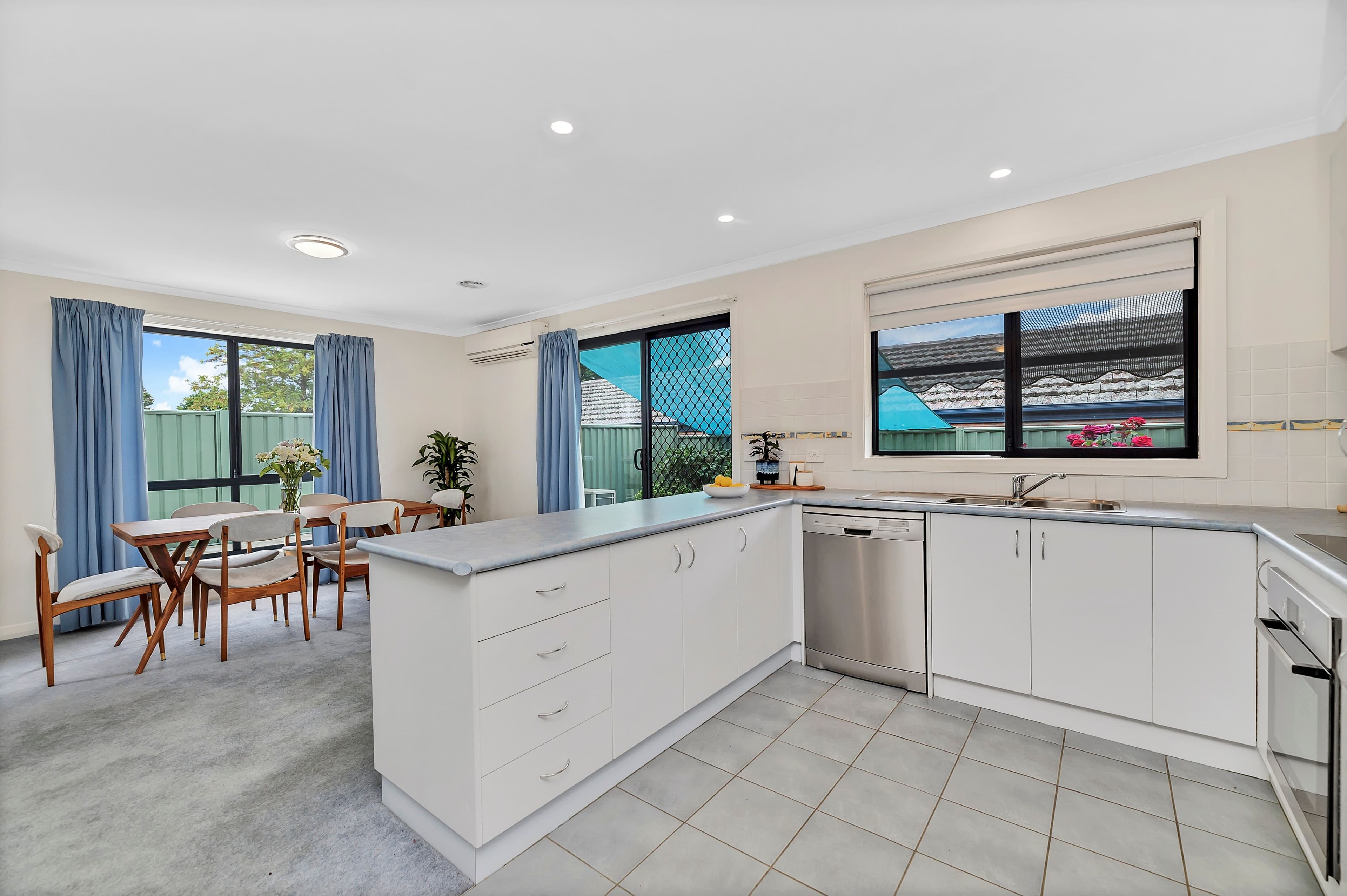 12 Donald Road, Queanbeyan NSW 2620, Queanbeyan - Thumbnail 4