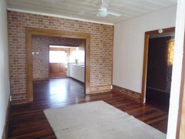 7 Seymour Street, DECEPTION BAY QLD 4508, Deception Bay - Thumbnail 3