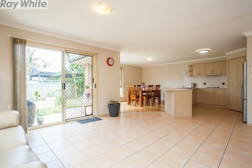 15 Walter Street, REDCLIFFE QLD 4020, Redcliffe - Thumbnail 3