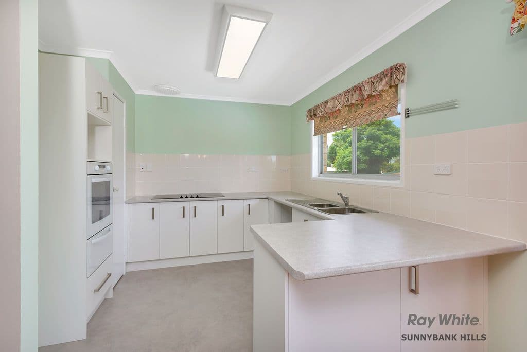 13 Whitcomb Street, Hillcrest QLD 4118, Hillcrest - Thumbnail 4