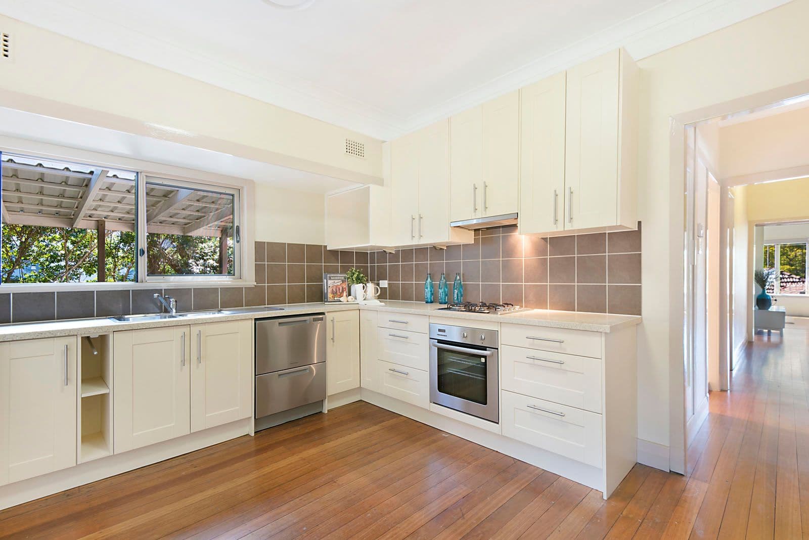 3 Hebe Street, Bardon QLD 4065, Bardon - Thumbnail 3