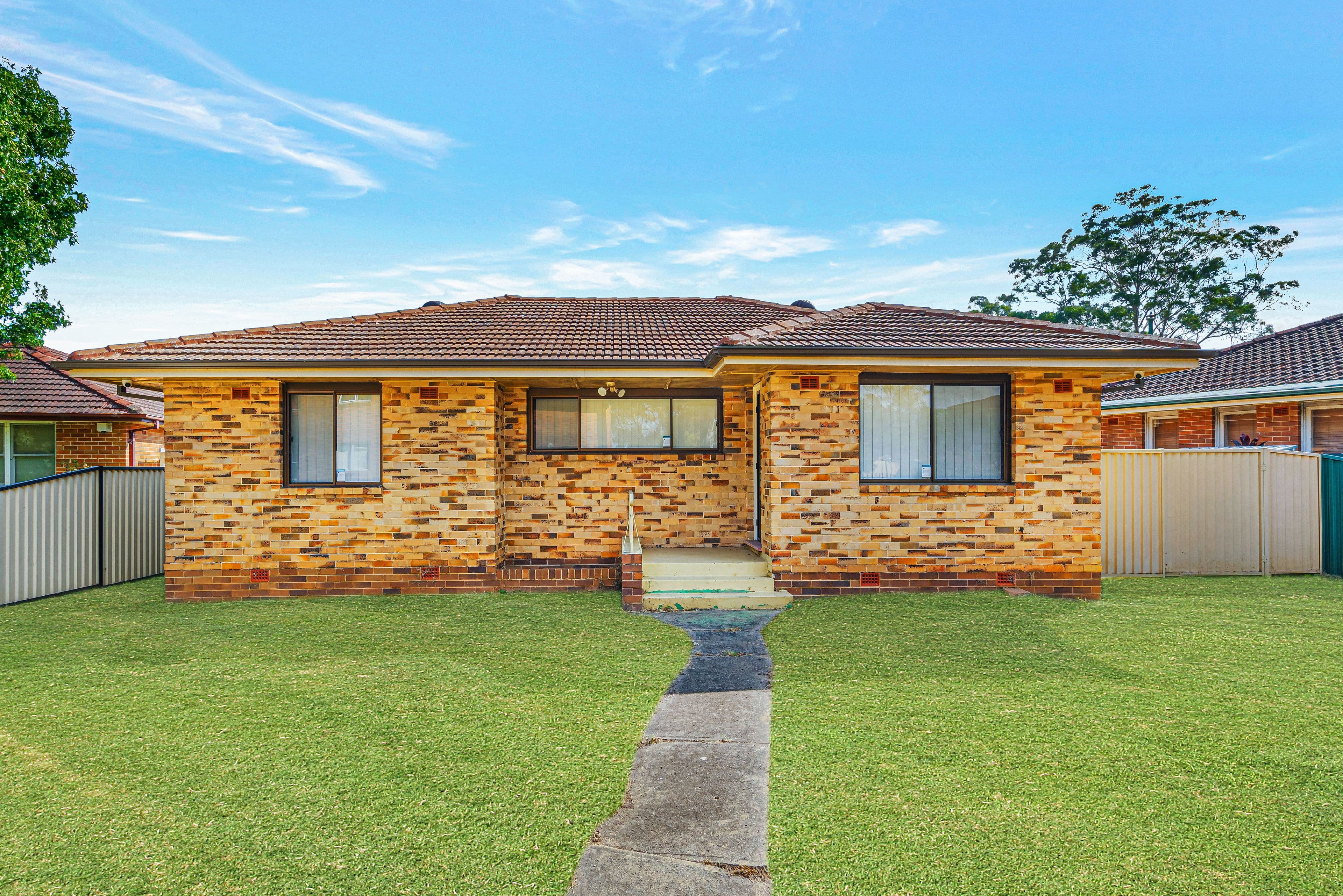 10 Huntley Place, Cartwright NSW 2168, Cartwright - Image 1