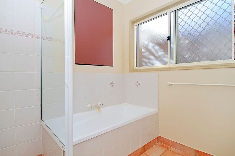 7 Siena Place, COOMBABAH QLD 4216, Coombabah - Thumbnail 8