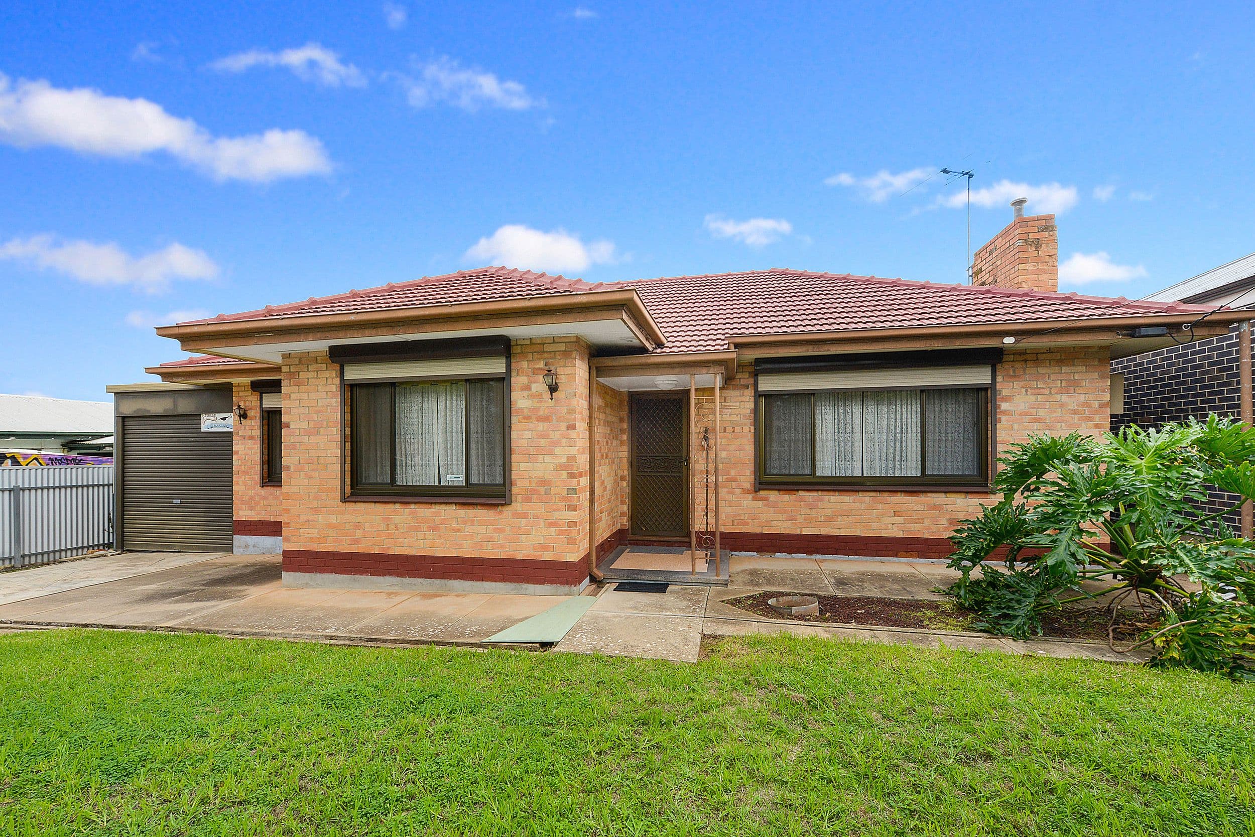 27 Hillsea Avenue, Clearview SA 5085, Clearview - Thumbnail 2