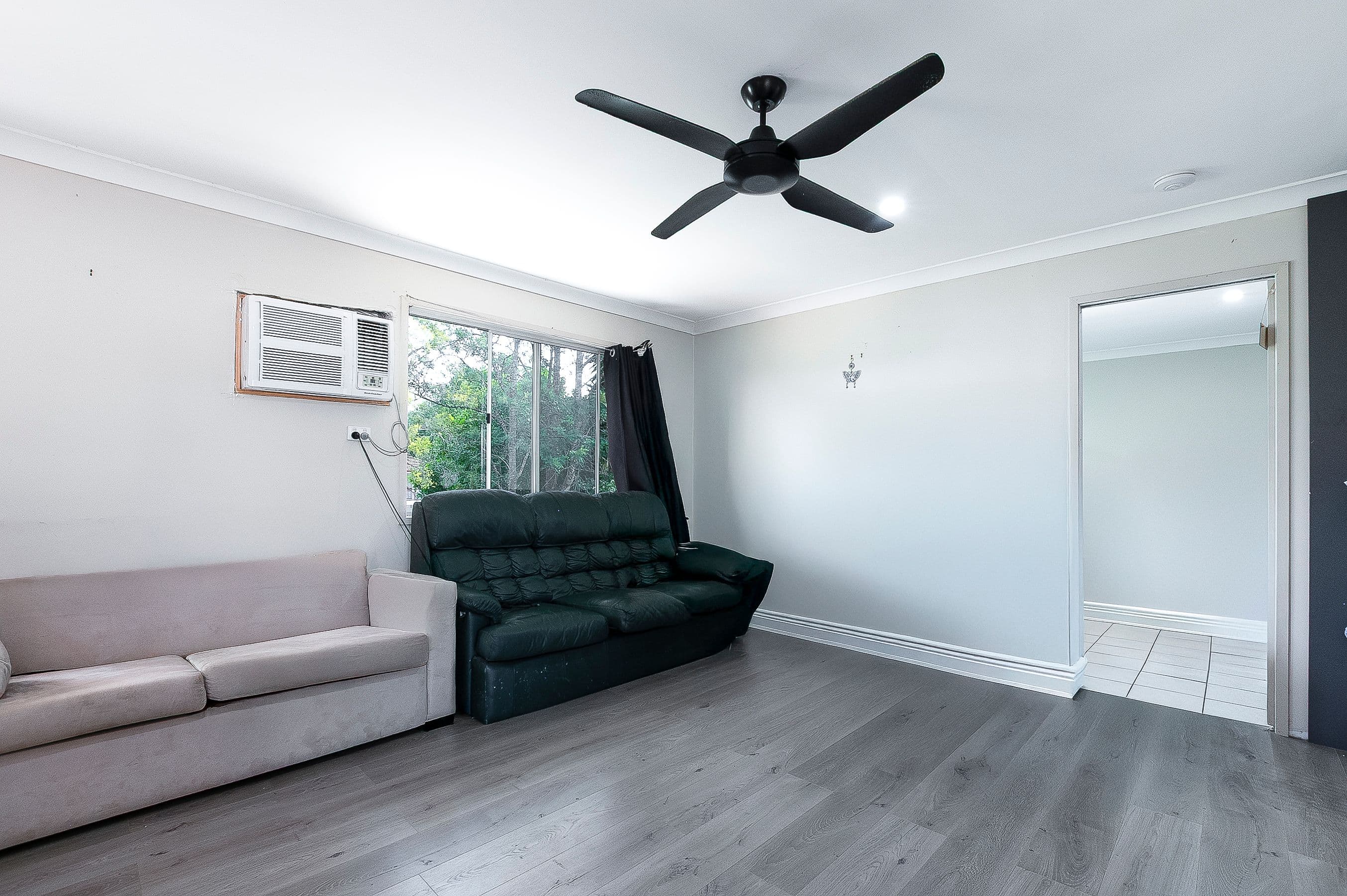 21 Alawoona Street, Redbank Plains QLD 4301, Redbank Plains - Thumbnail 2