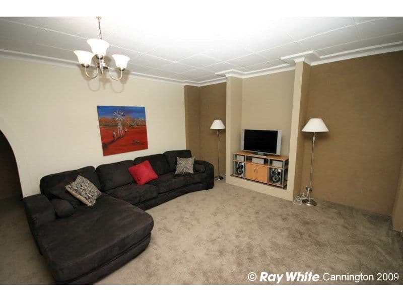 8 Corona Crescent, CANNINGTON WA 6107, Cannington - Thumbnail 5