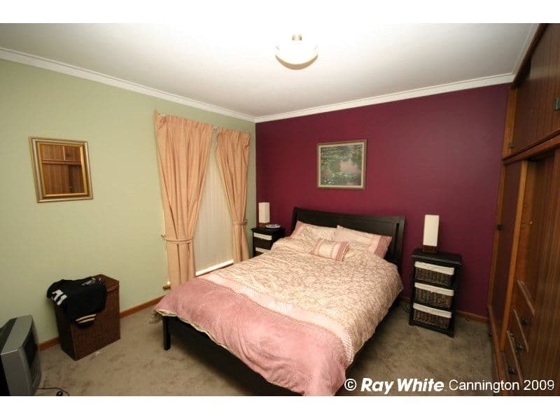 8 Corona Crescent, CANNINGTON WA 6107, Cannington - Thumbnail 6