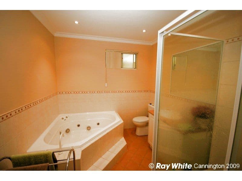 8 Corona Crescent, CANNINGTON WA 6107, Cannington - Thumbnail 7