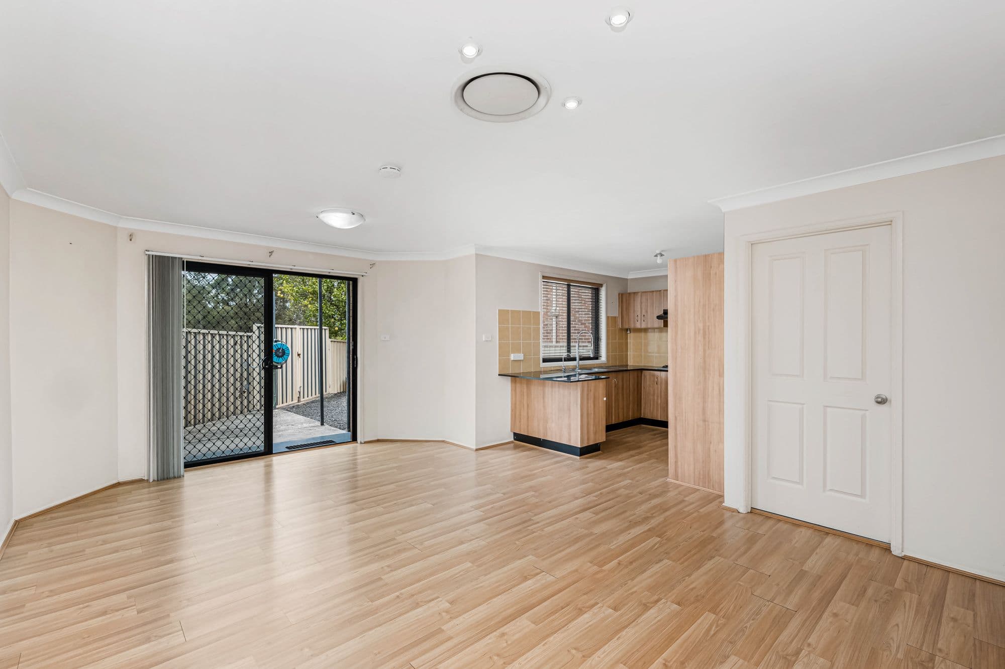 6 Rottnest Avenue, Hinchinbrook NSW 2168, Hinchinbrook - Thumbnail 4
