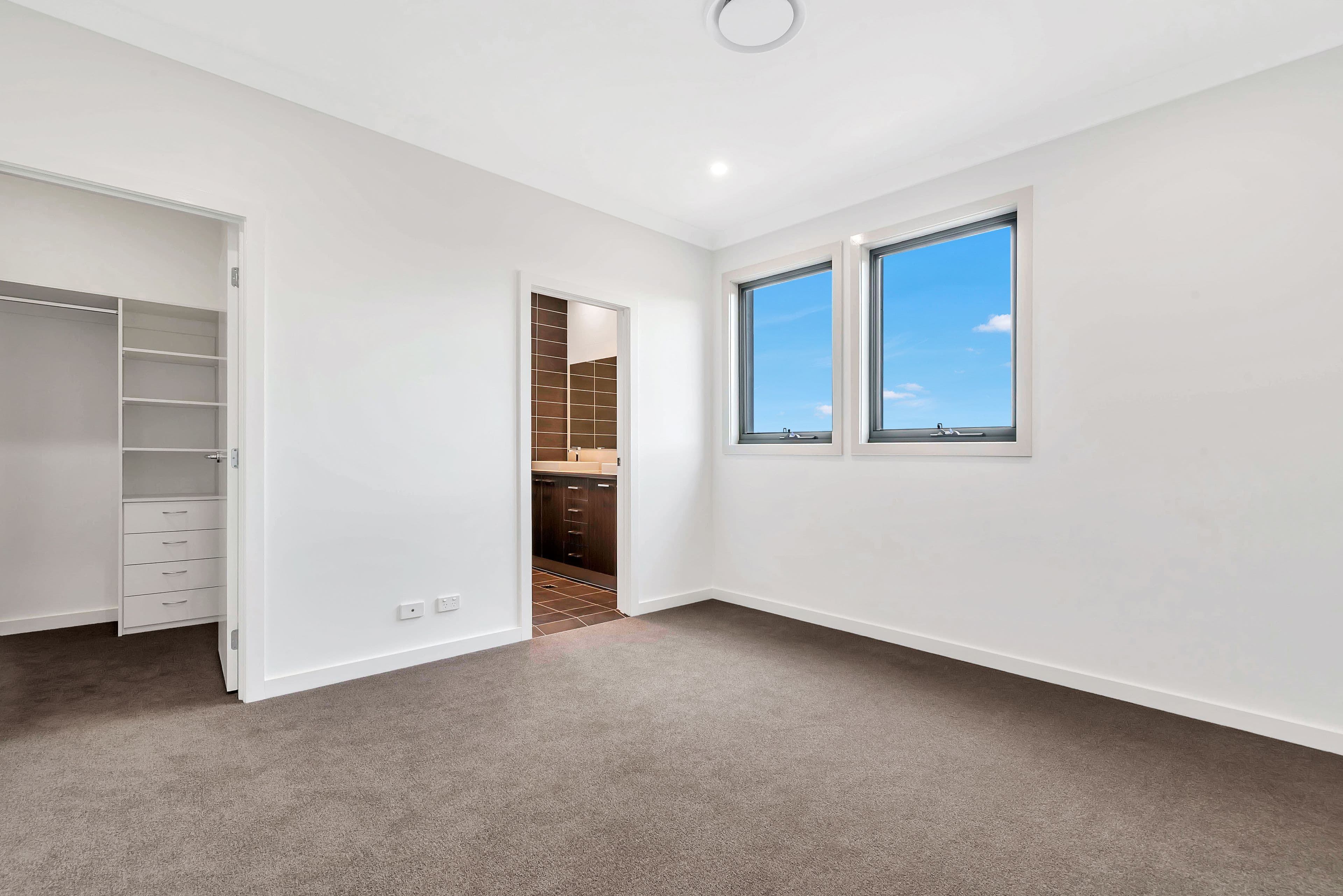 4 Hungerford Avenue, Catherine Field NSW 2557, Catherine Field - Thumbnail 7