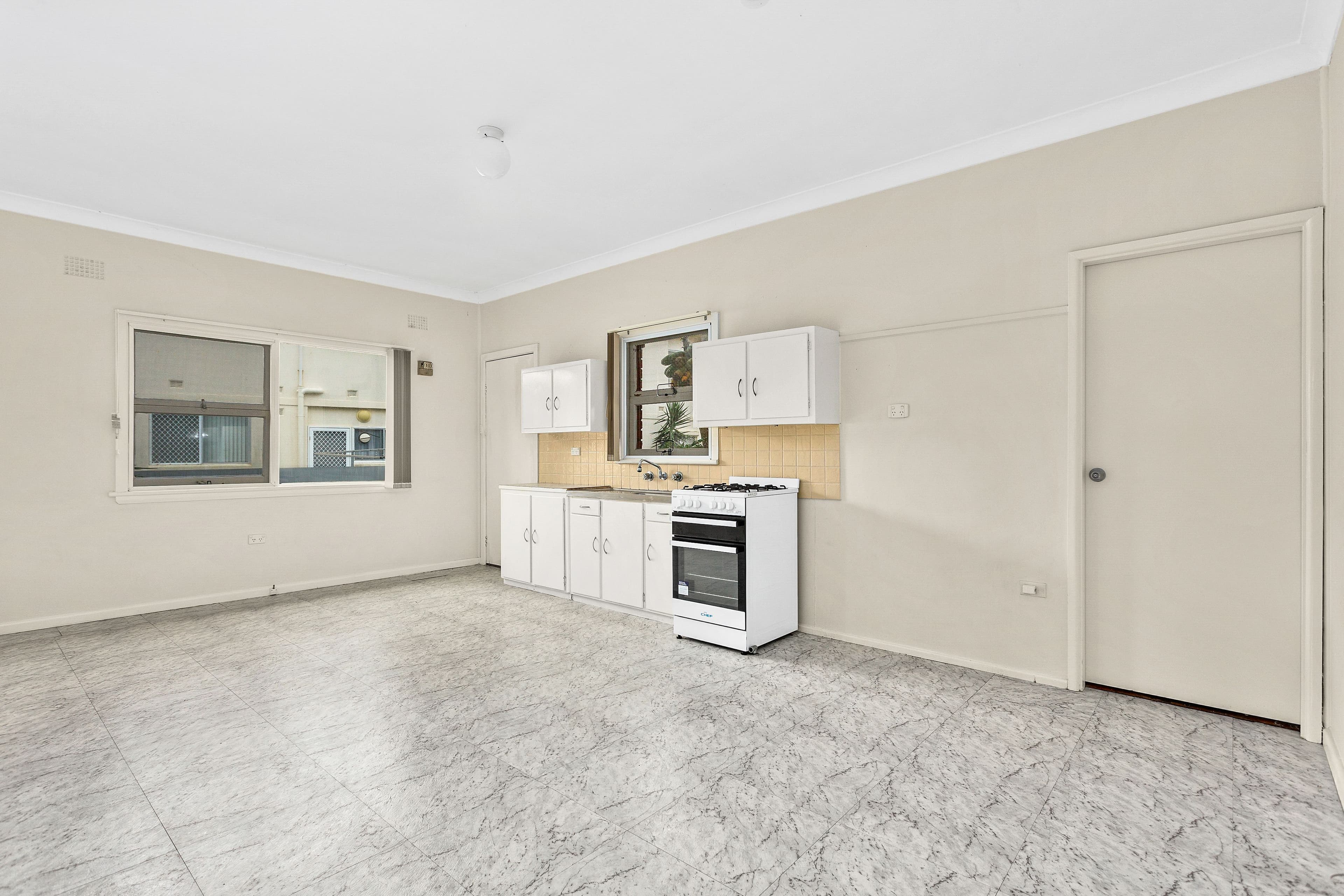 72 Peterborough Avenue, Lake Illawarra NSW 2528, Lake Illawarra - Thumbnail 3