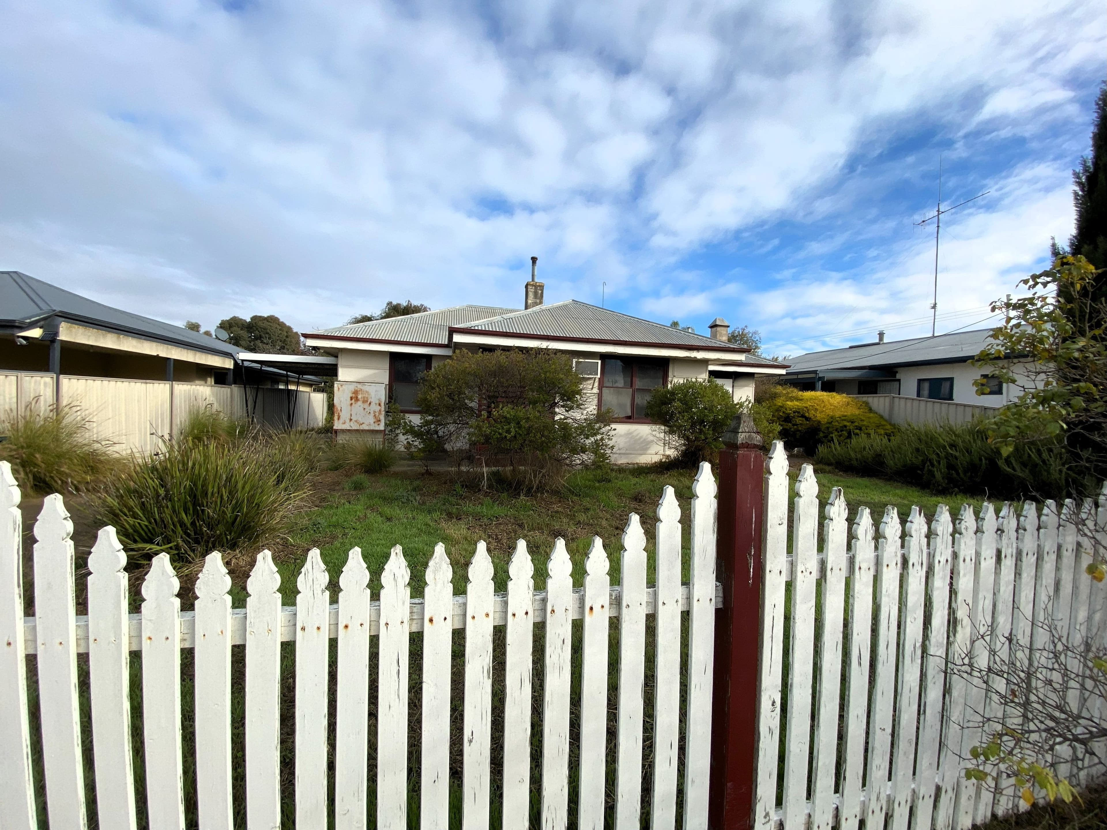 21 Fourth Street, Bordertown SA 5268, Bordertown - Thumbnail 2