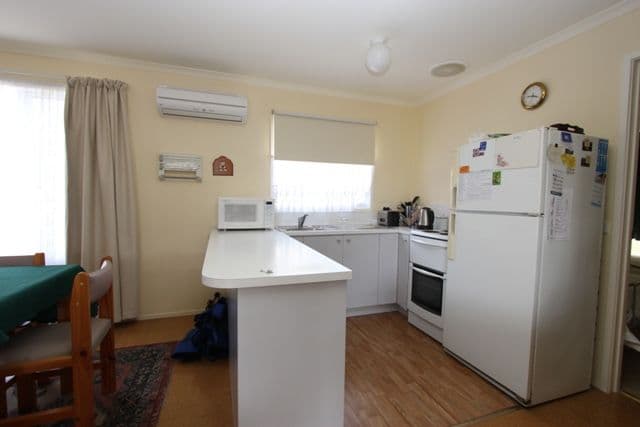 11 Golden Court, Sunset Strip VIC 3922, Sunset Strip - Thumbnail 2