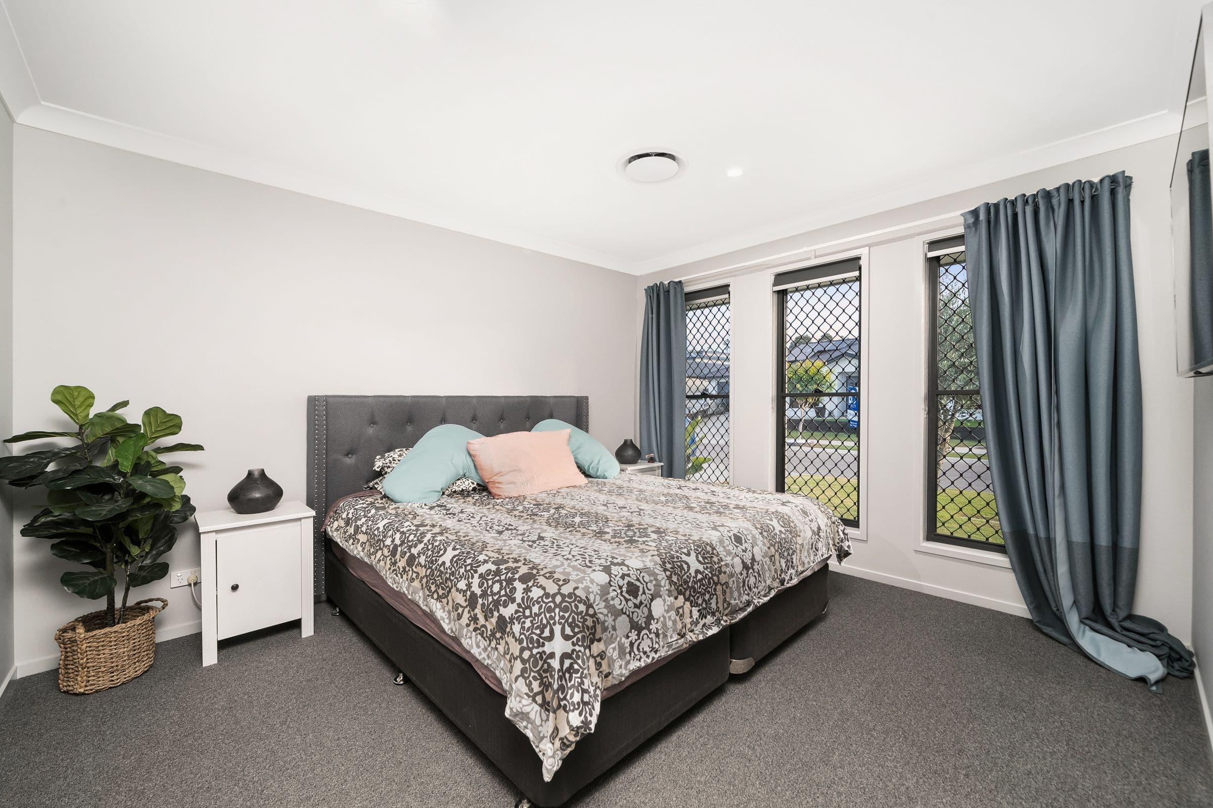 15 Bourke Street, Burpengary East QLD 4505, Burpengary East - Thumbnail 2