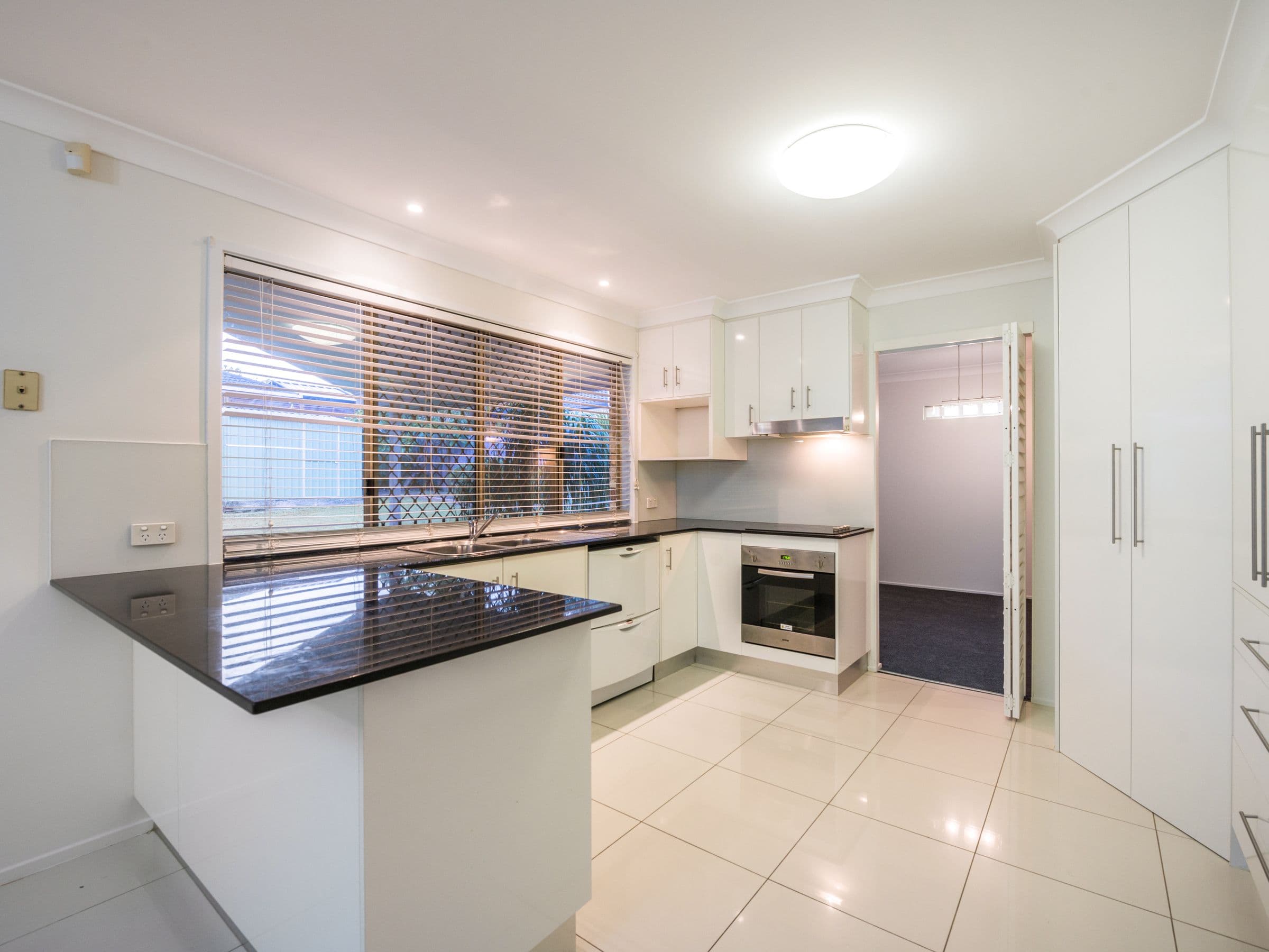 6 Japonica Place, Calamvale QLD 4116, Calamvale - Thumbnail 7