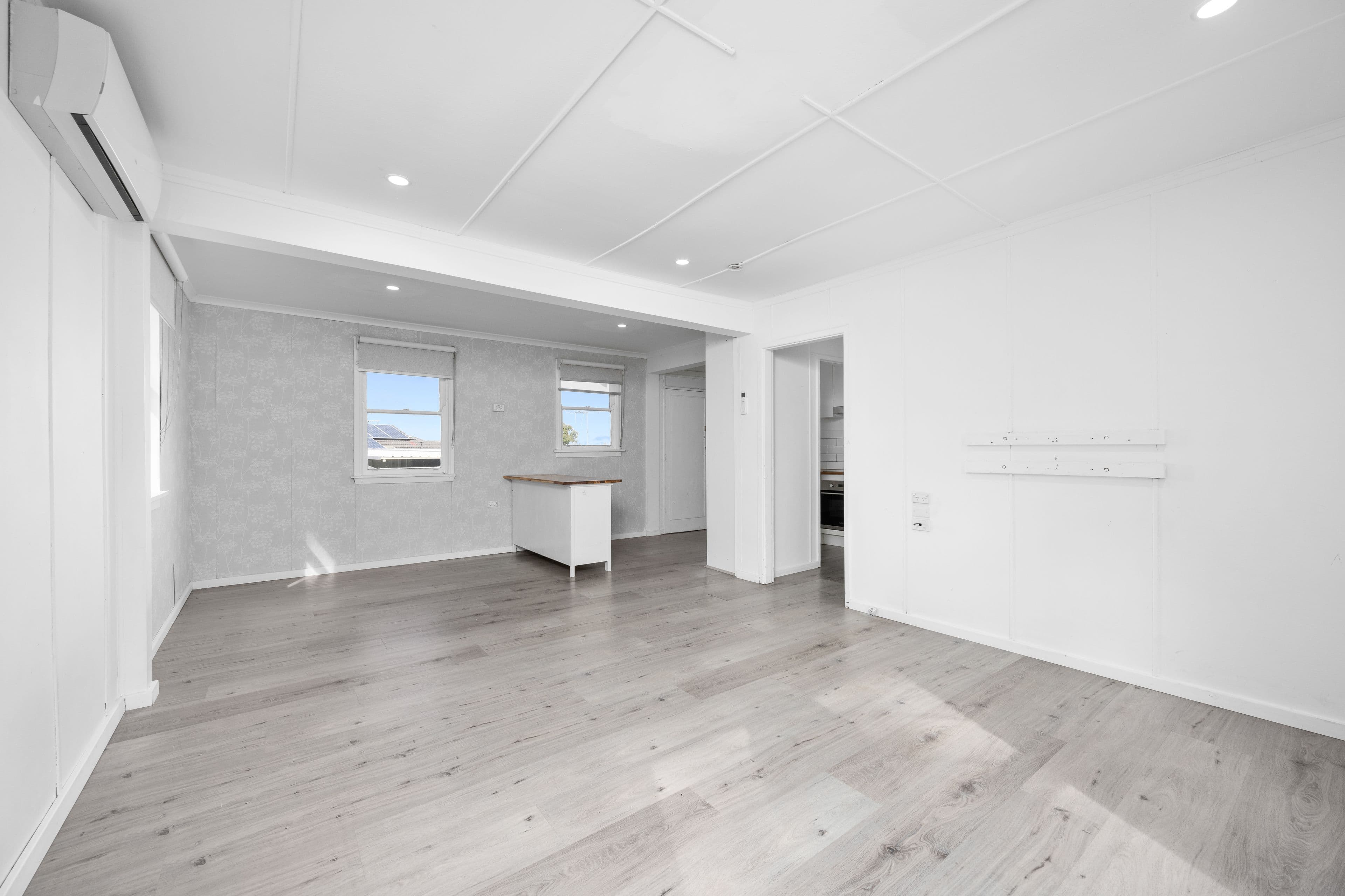 8 De Witt Place, Fairfield West NSW 2165, Fairfield West - Thumbnail 3