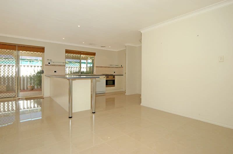 9 Tolbury Retreat, KIARA WA 6054, Kiara - Thumbnail 7
