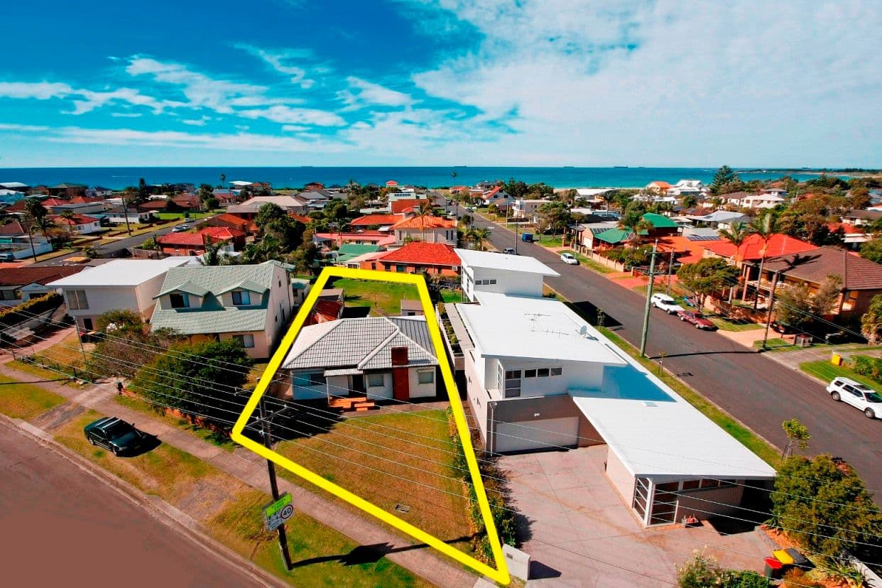 43 Royal Crescent, WOONONA NSW 2517, Woonona - Image 1