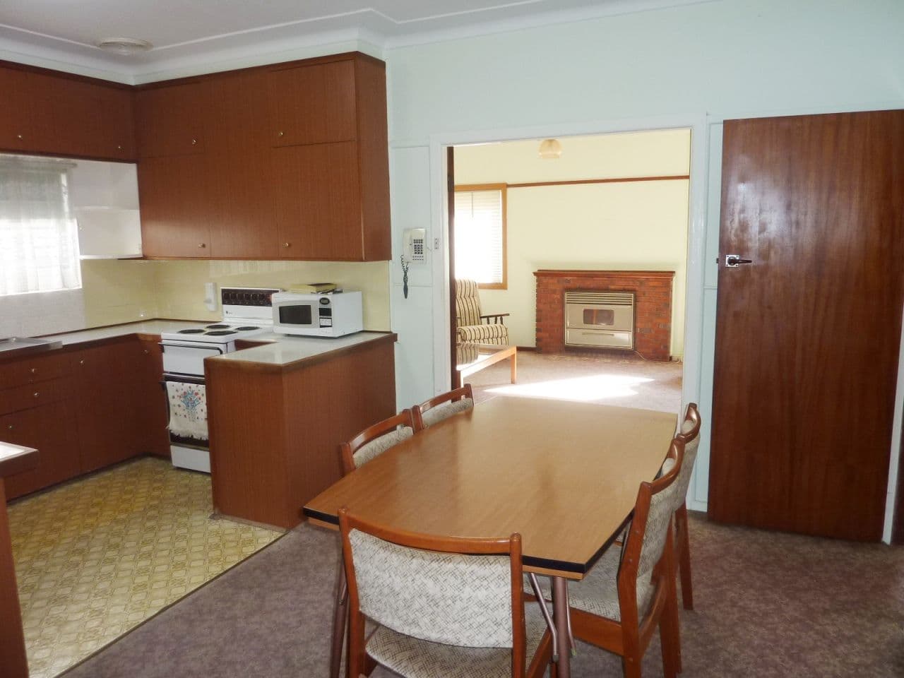43 Royal Crescent, WOONONA NSW 2517, Woonona - Thumbnail 4