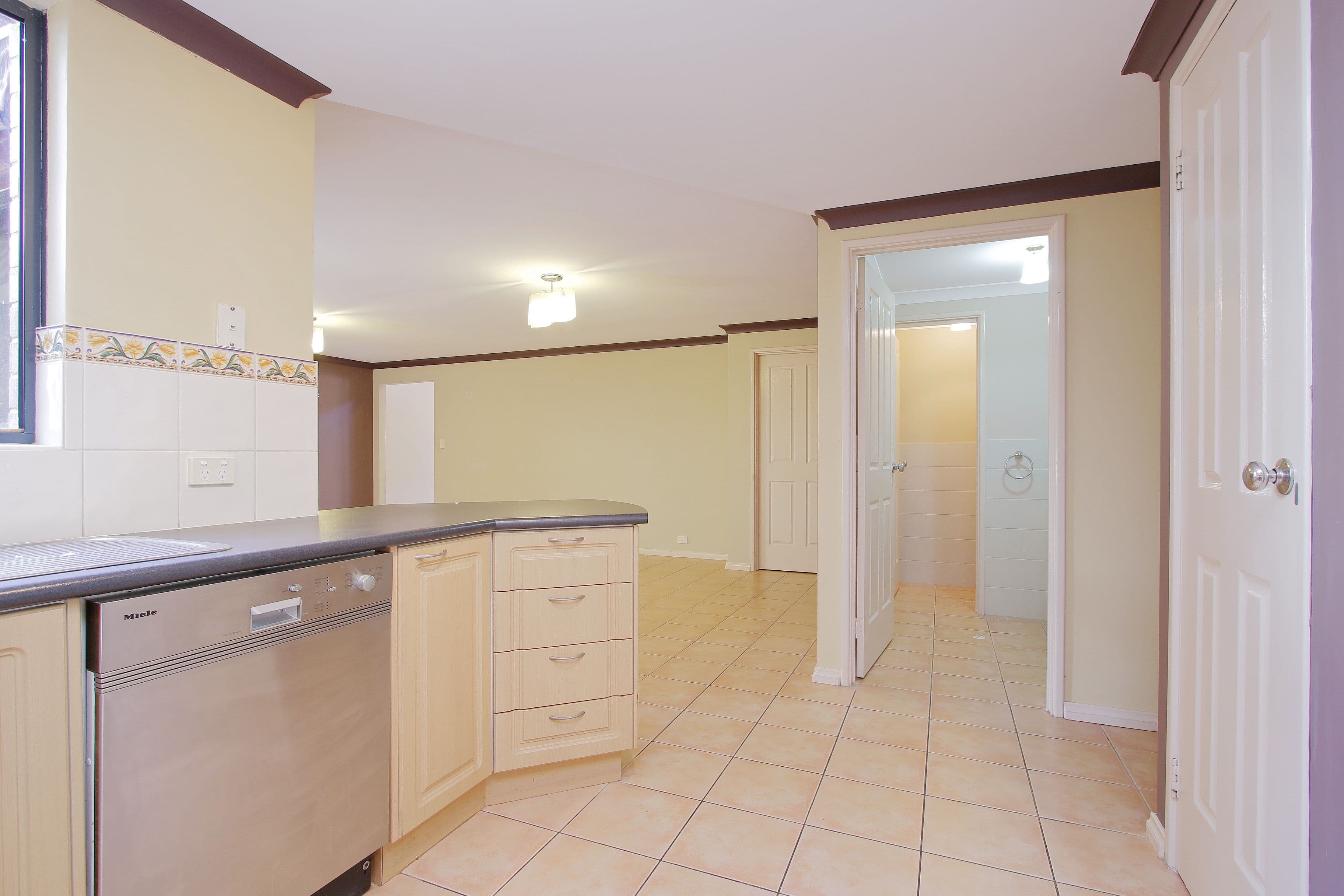 31 The Lakes Boulevard, Jandakot WA 6164, Jandakot - Thumbnail 5