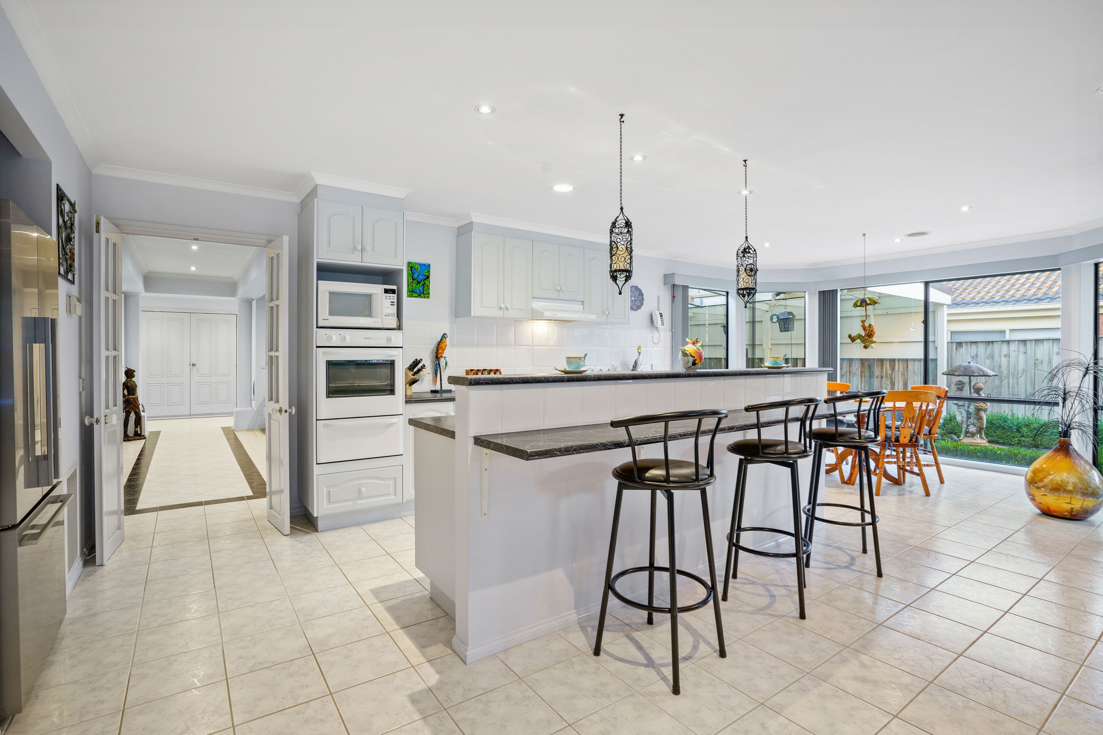 6 Iris Way, Bundoora VIC 3083, Bundoora - Thumbnail 3