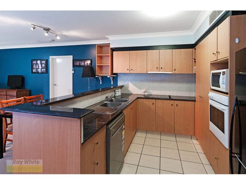 45 Deakin Street, KANGAROO POINT QLD 4169, Kangaroo Point - Thumbnail 3
