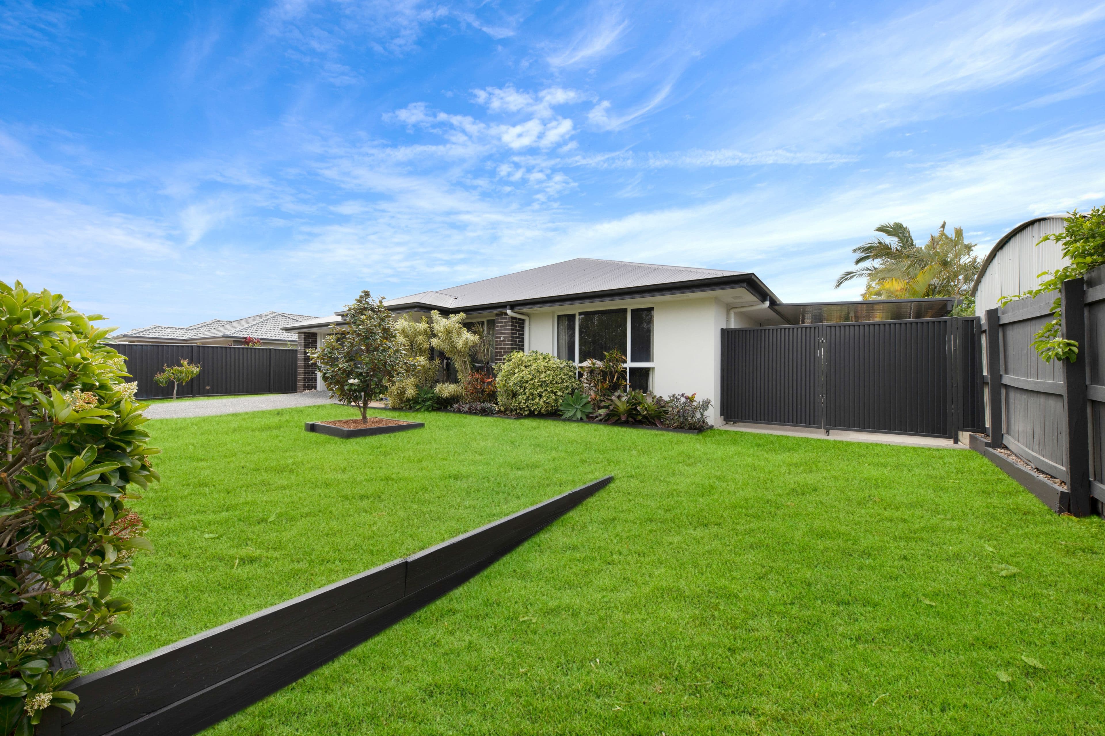 76 Vista St, Sans Souci, Sans Souci - Thumbnail 2