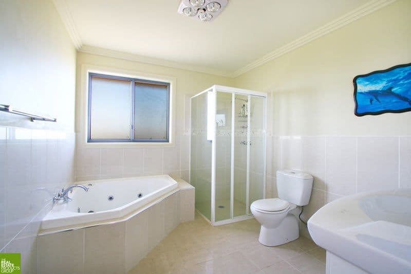 8 Haymen Crescent, SHELL COVE NSW 2529, Shell Cove - Thumbnail 4