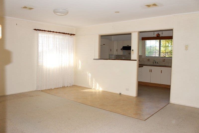 4 Karil Street, Logan Central QLD 4114, Logan Central - Thumbnail 3