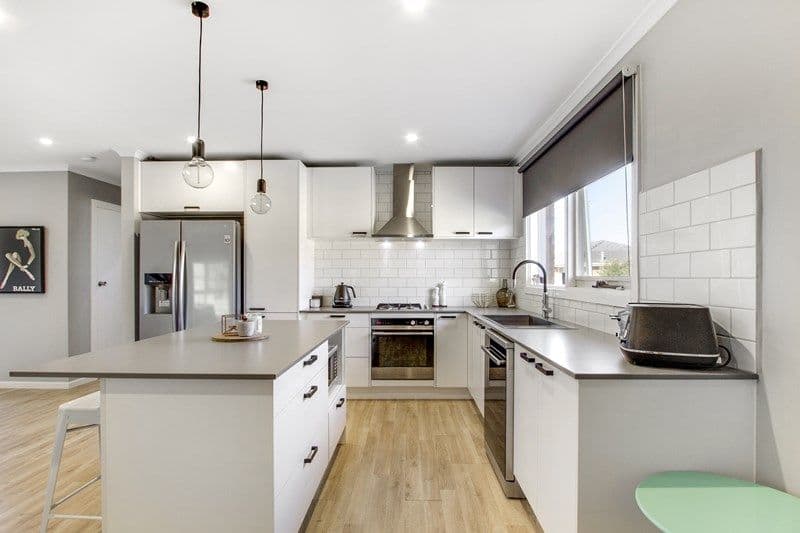 406 Station Street, Bonbeach VIC 3196, Bonbeach - Thumbnail 2