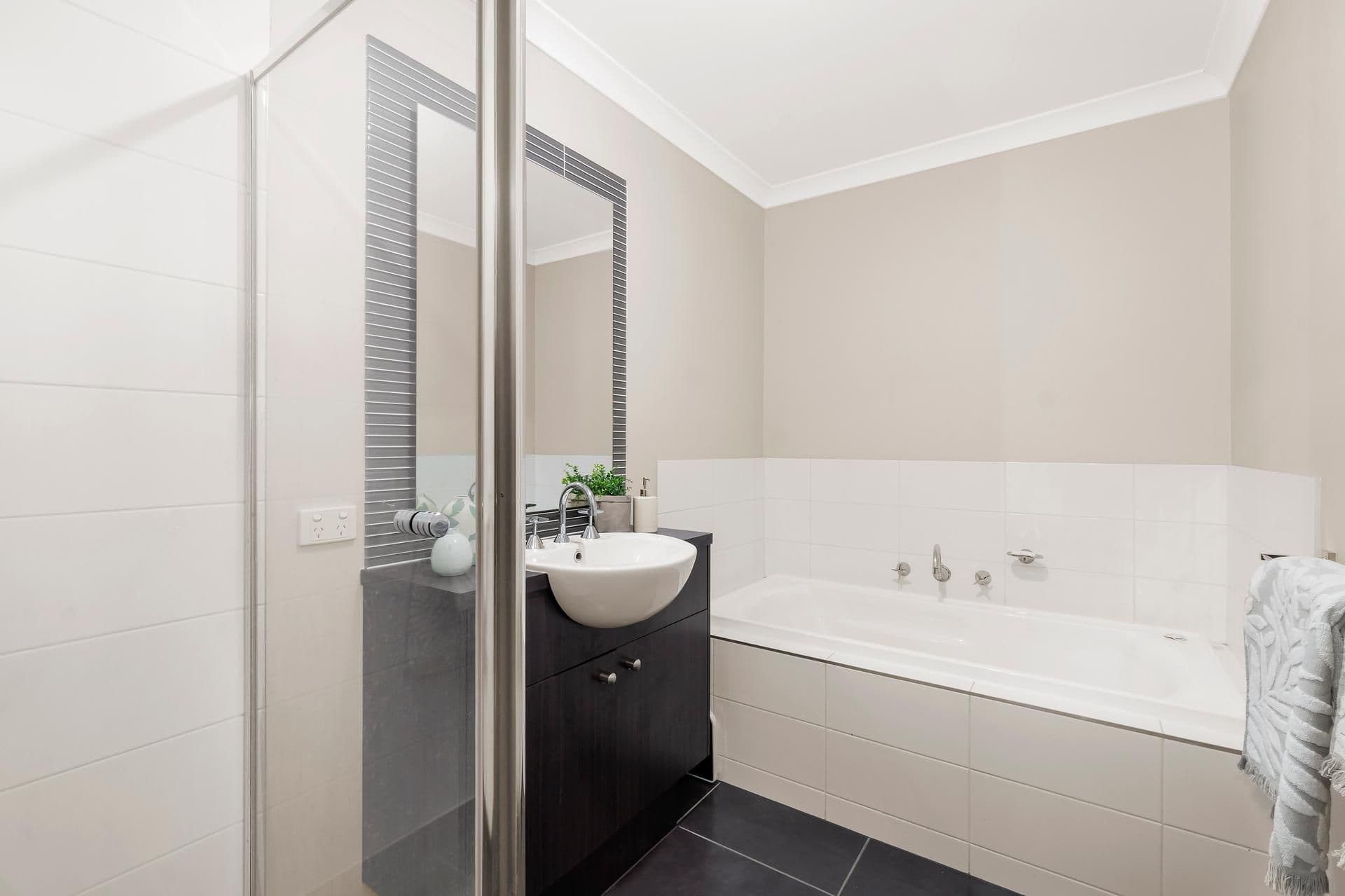 9 Eastern View, Doreen VIC 3754, Doreen - Thumbnail 5
