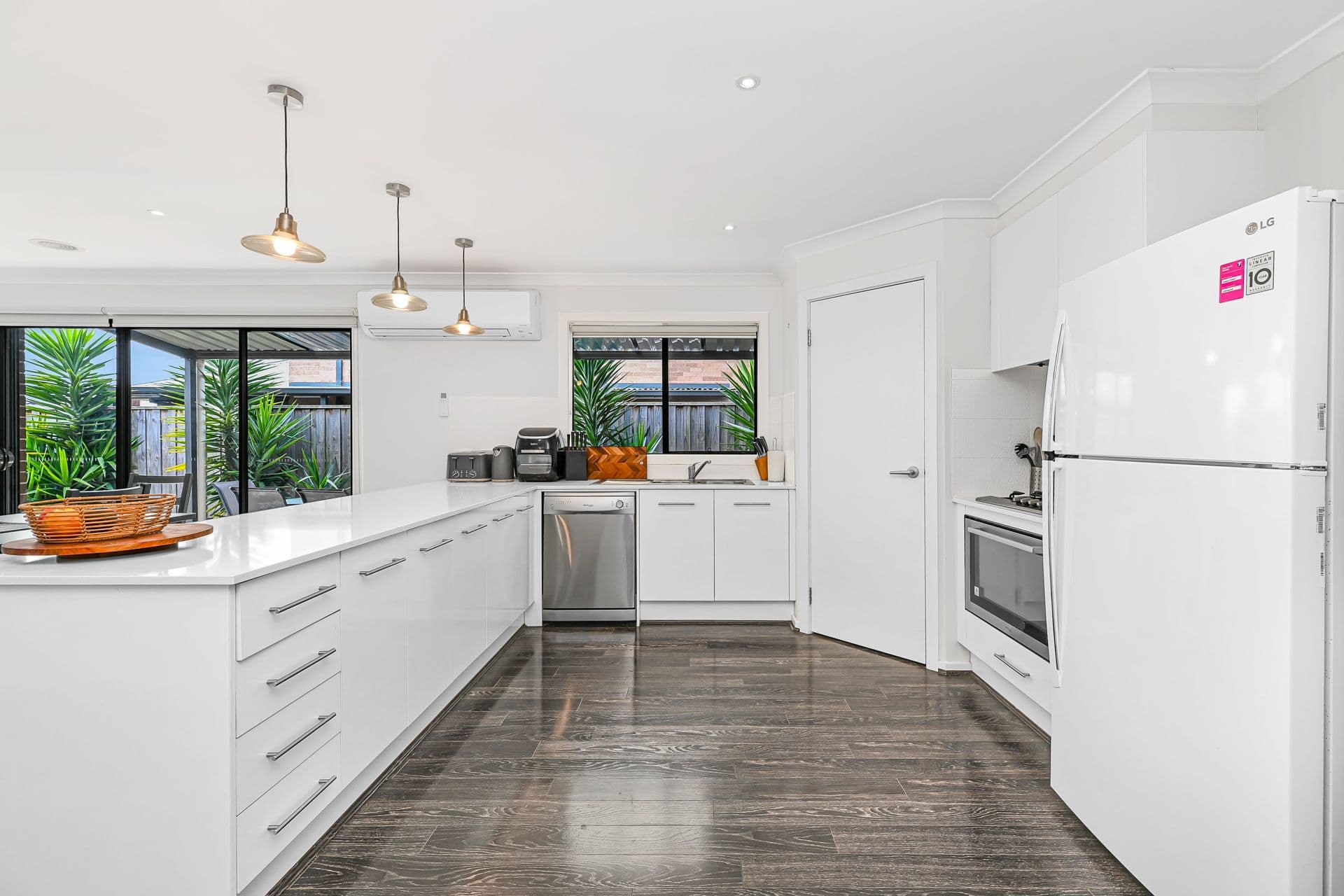32 Almondsbury Avenue, Berwick VIC 3806, Berwick - Thumbnail 2