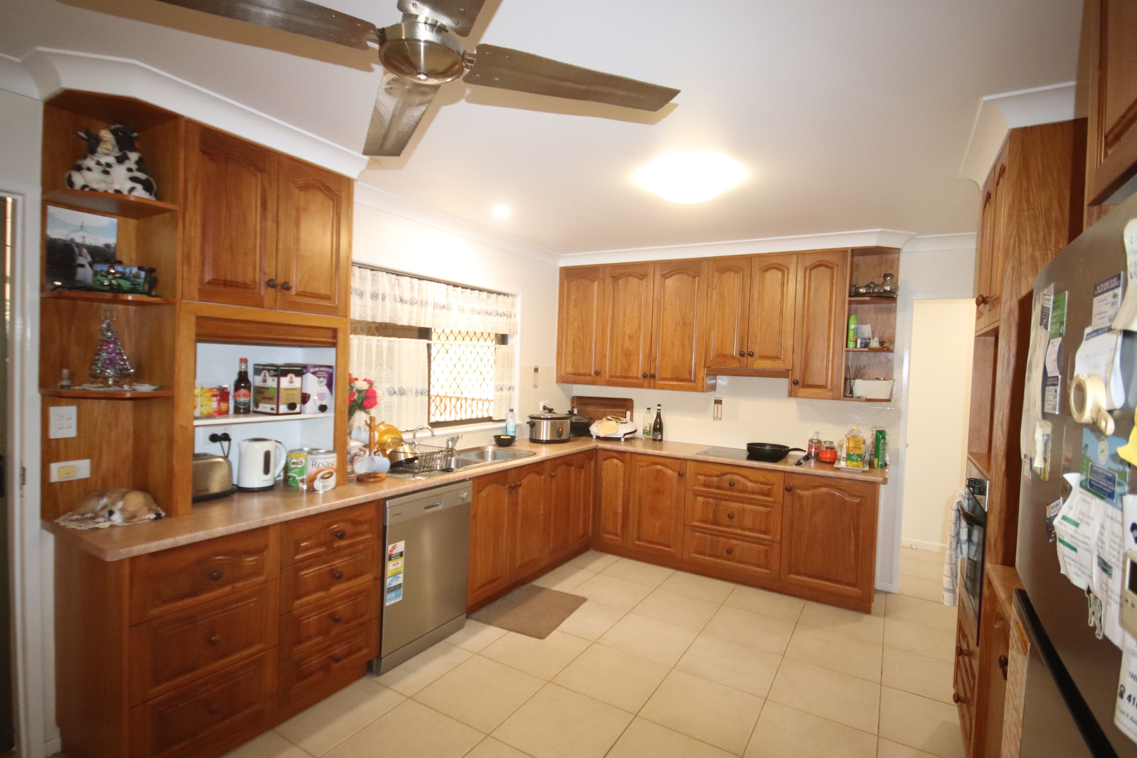 69 Burnett Street, Mundubbera QLD 4626, Mundubbera - Thumbnail 2