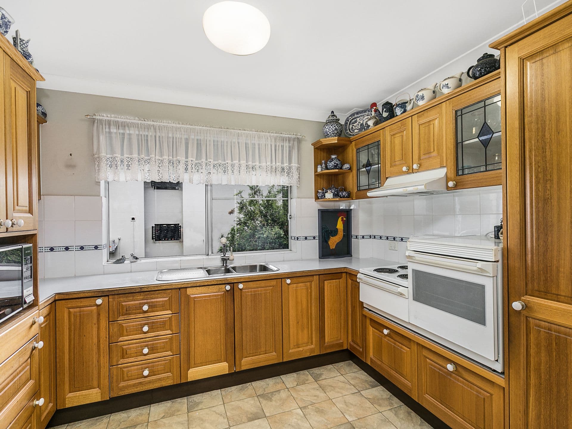 39 Kirkland Avenue, Coorparoo QLD 4151, Coorparoo - Thumbnail 2