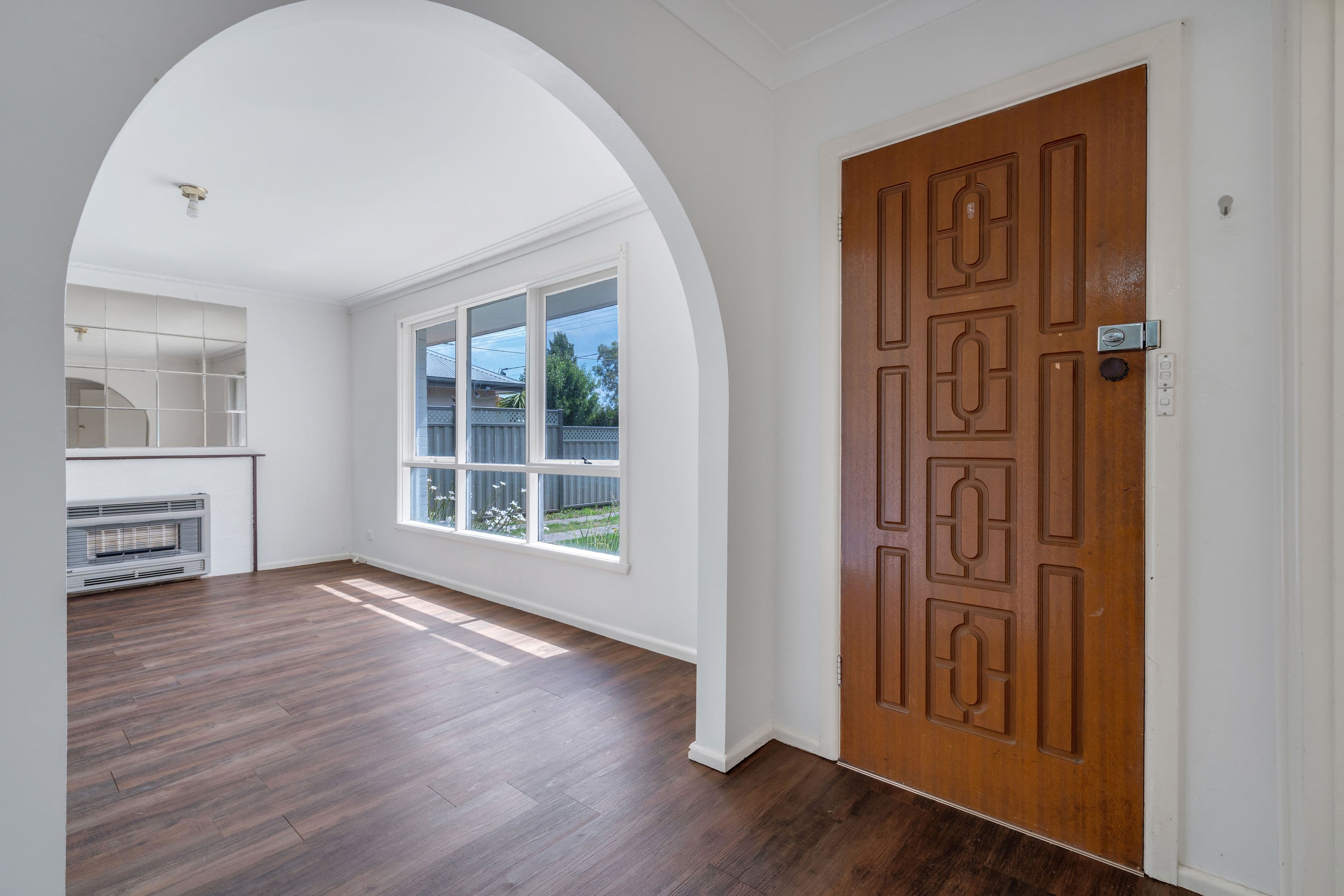 8 Coral Court, Craigieburn VIC 3064, Craigieburn - Thumbnail 3