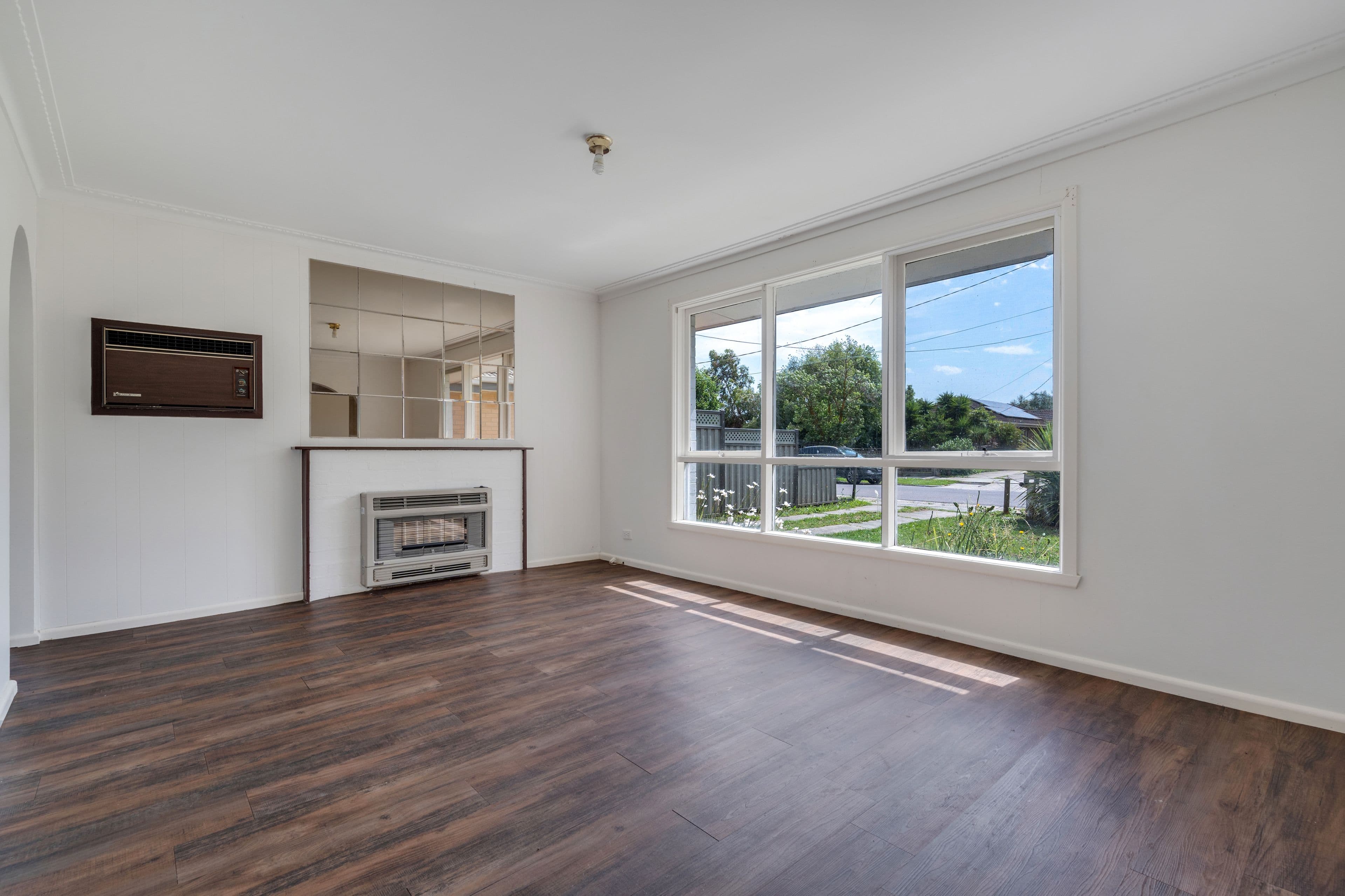 8 Coral Court, Craigieburn VIC 3064, Craigieburn - Thumbnail 4