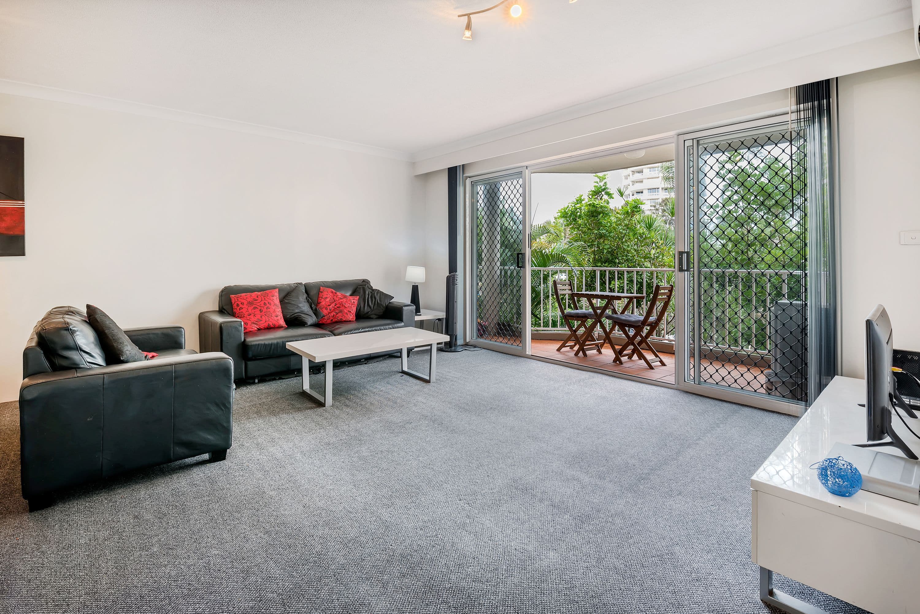 37 Bayview Street, Runaway Bay QLD 4216, Runaway Bay - Thumbnail 3
