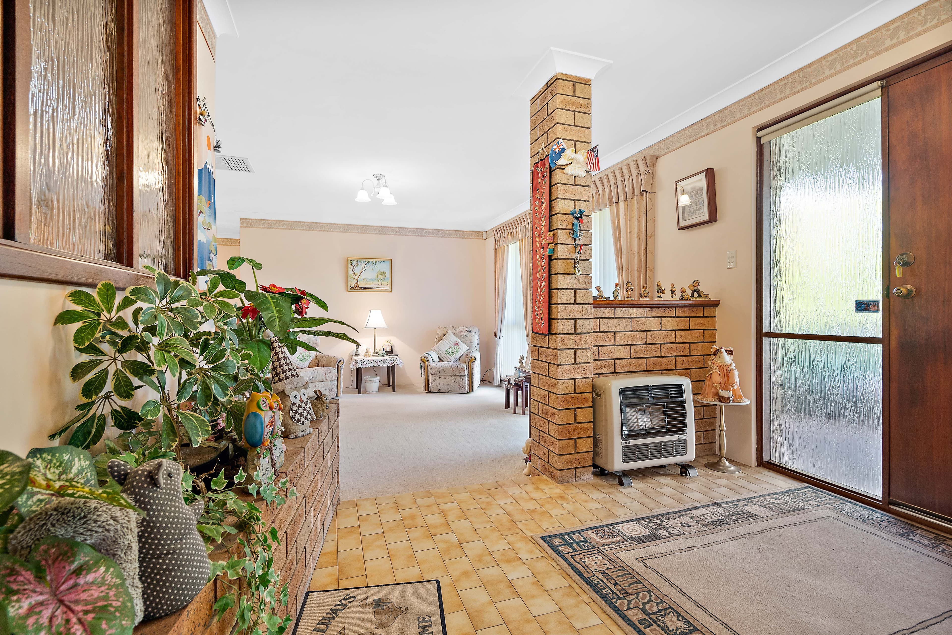 10 Crest Court, Thornlie WA 6108, Thornlie - Thumbnail 4
