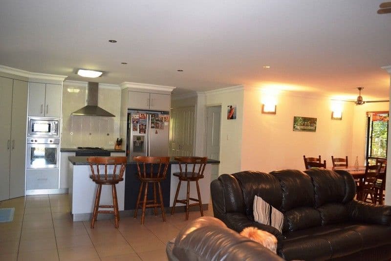 5 Downs Field Place, YEPPOON QLD 4703, Yeppoon - Thumbnail 2