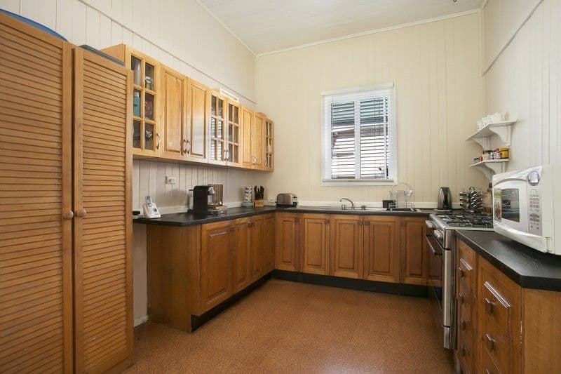93 Graceville Avenue, GRACEVILLE QLD 4075, Graceville - Thumbnail 2