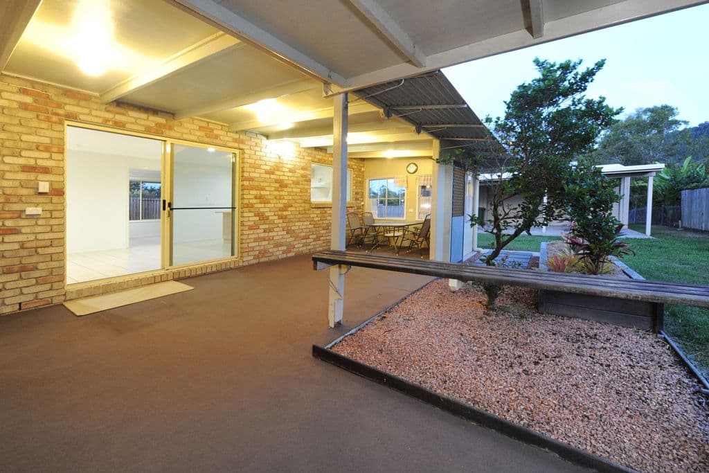 3 Manooka Drive, CANNONVALE QLD 4802, Cannonvale - Thumbnail 3