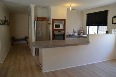 35 Gochean Avenue, BENTLEY WA 6102, Bentley - Thumbnail 2
