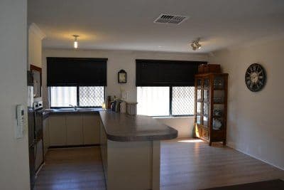 35 Gochean Avenue, BENTLEY WA 6102, Bentley - Thumbnail 3