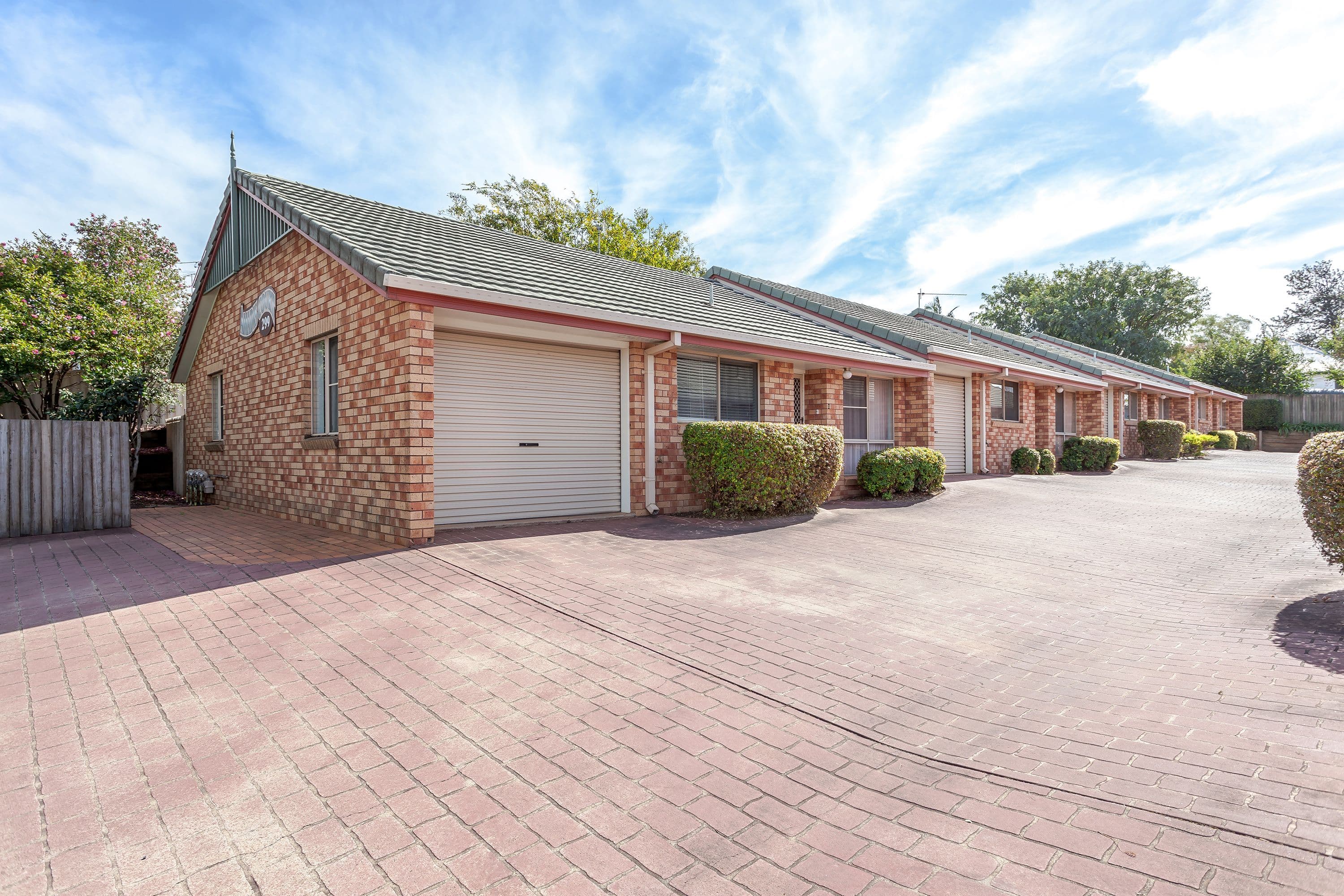 299 James Street, Newtown QLD 4350, Newtown - Thumbnail 2