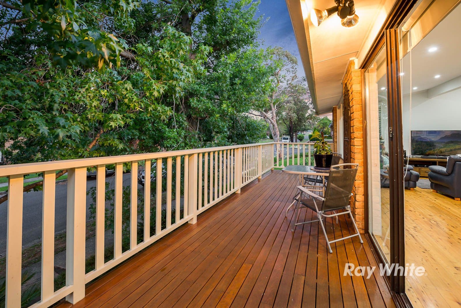13 Plymouth Crescent, Kings Langley - Thumbnail 6