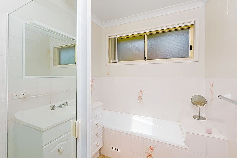 4 Haigh Close, BERKELEY VALE NSW 2261, Berkeley Vale - Thumbnail 6