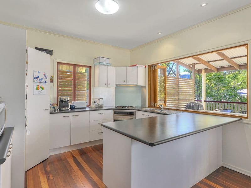 9 Gracemere Street, NEWMARKET QLD 4051, Newmarket - Thumbnail 2